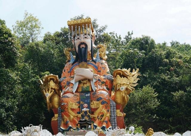 The Jade Emperor: Supreme Ruler of the Celestial Bureaucracy